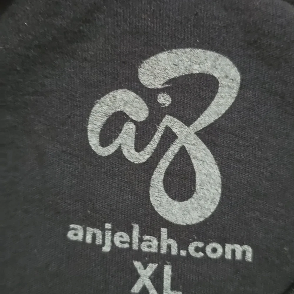 Anjelah Johnson Bon Qui Qui Graphic T-Shirt Mens Unisex Comedy Merch Black XL‎ - Picture 2 of 5